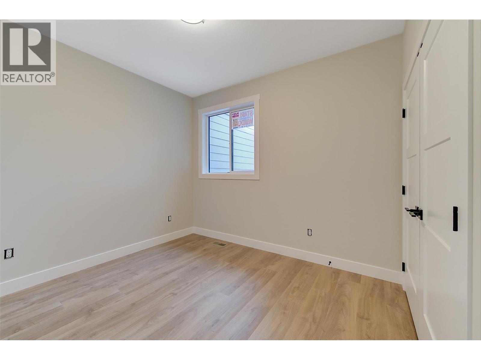 732 Coopland Crescent Unit# 1. Kelowna, British Columbia