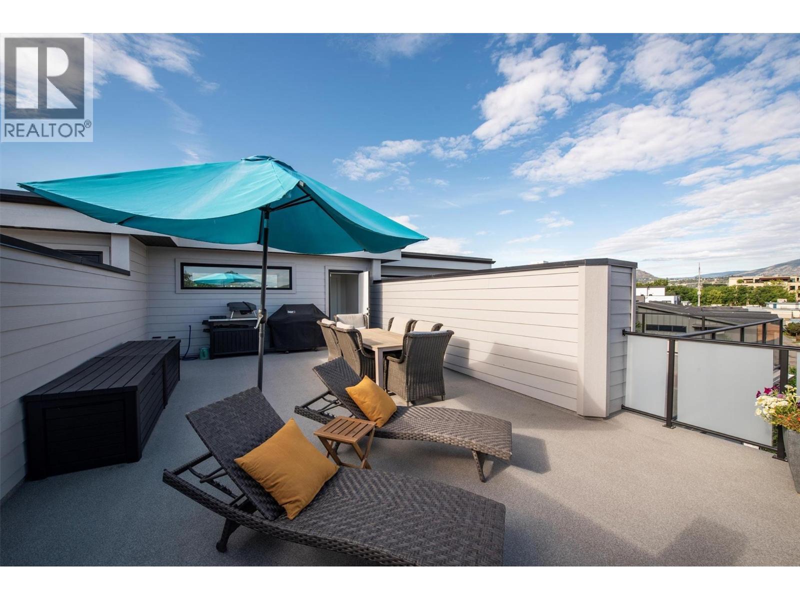732 Coopland Crescent Unit# 1. Kelowna, British Columbia
