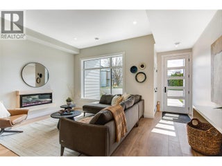 732 Coopland Crescent Unit# 1. Kelowna, British Columbia
