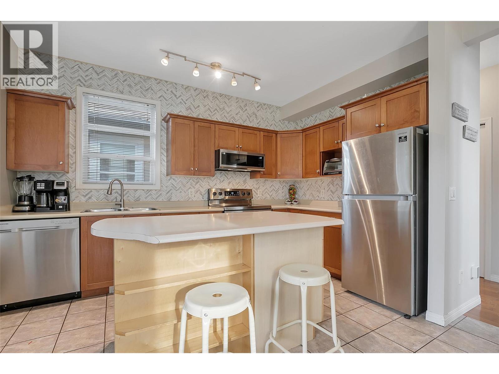 105 Mccurdy Road E. Kelowna, British Columbia