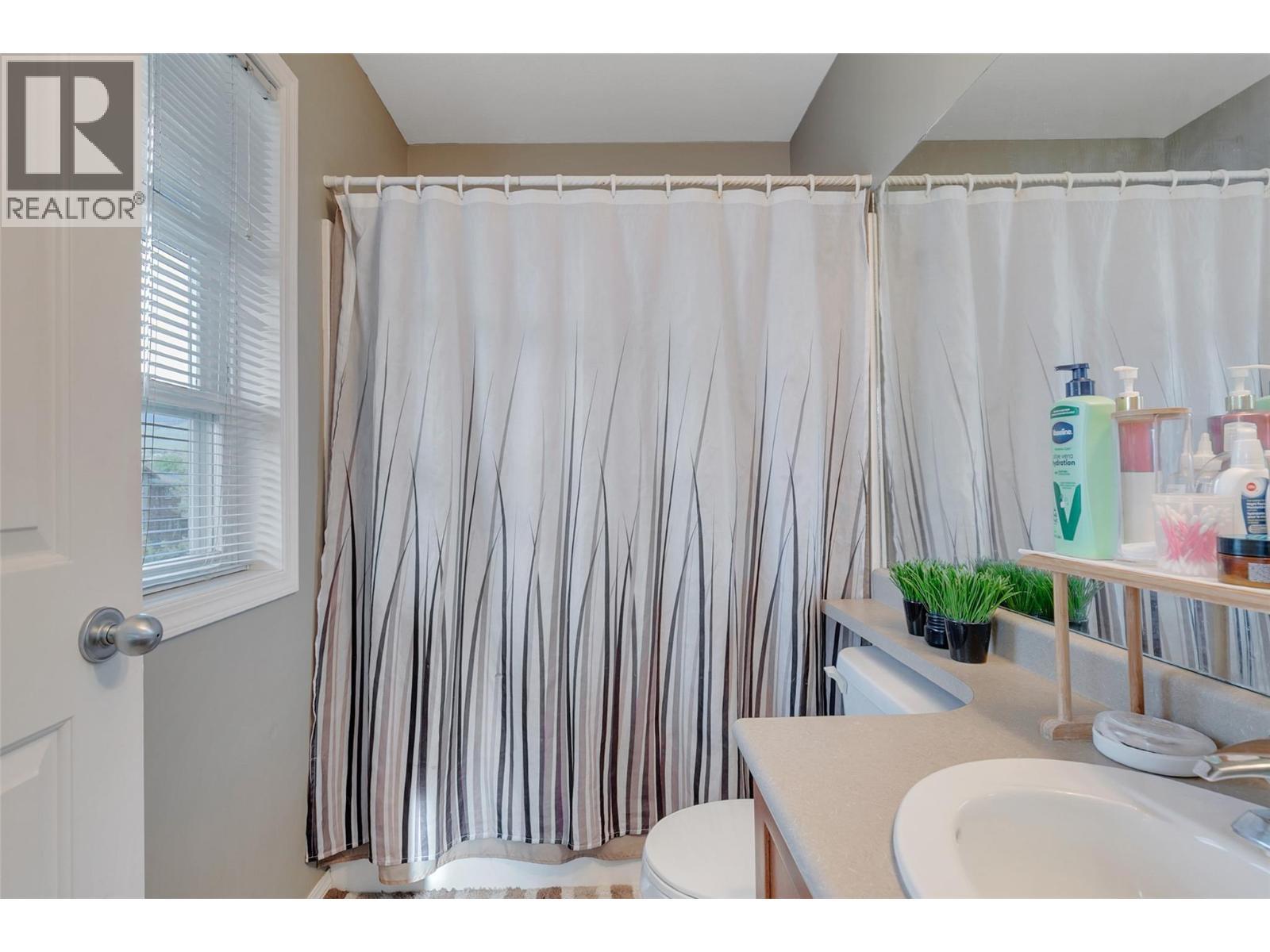 105 Mccurdy Road E. Kelowna, British Columbia