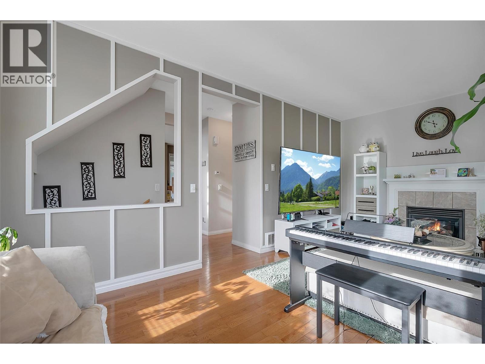 105 Mccurdy Road E. Kelowna, British Columbia