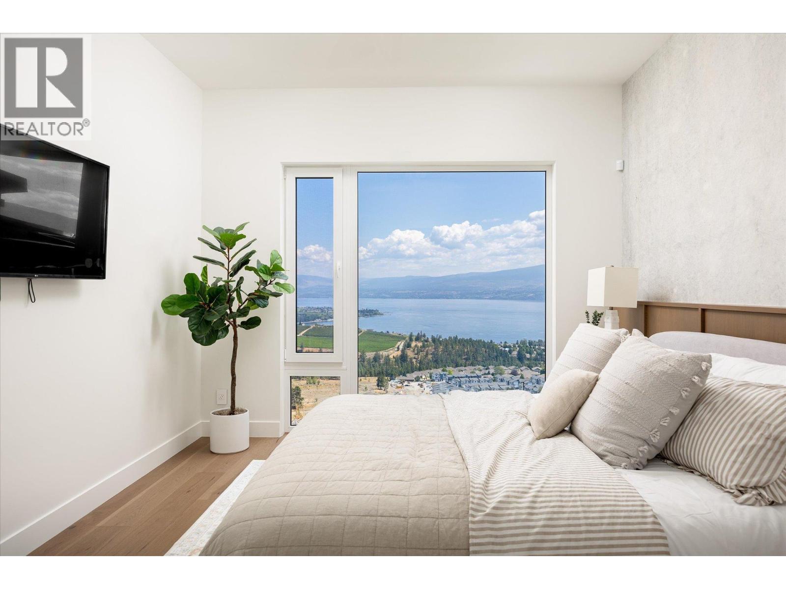 4011 Sunstone Street. West Kelowna, British Columbia