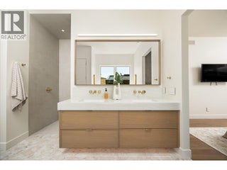 4011 Sunstone Street. West Kelowna, British Columbia