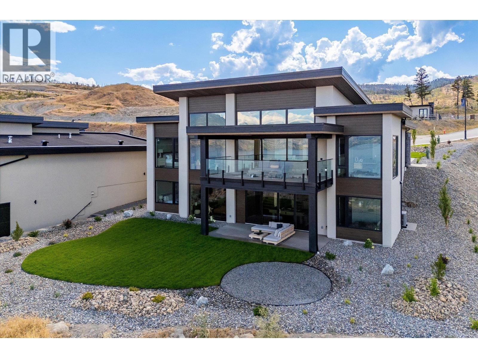4011 Sunstone Street. West Kelowna, British Columbia