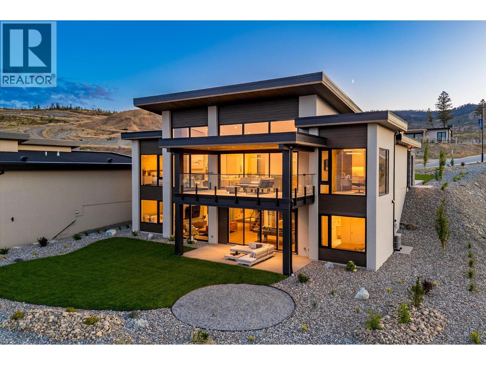 4011 Sunstone Street. West Kelowna, British Columbia