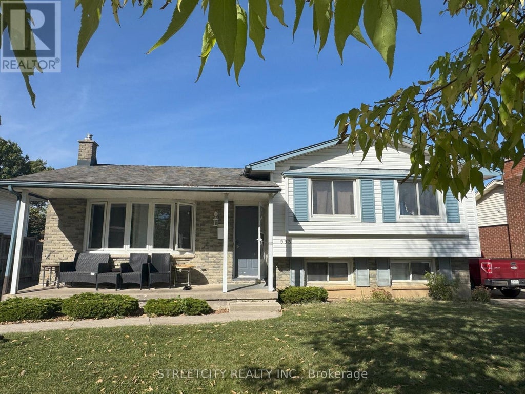 993 Osgoode Drive, London South (south Y)