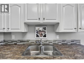 1229 Bernard Avenue Unit# 105. Kelowna, British Columbia