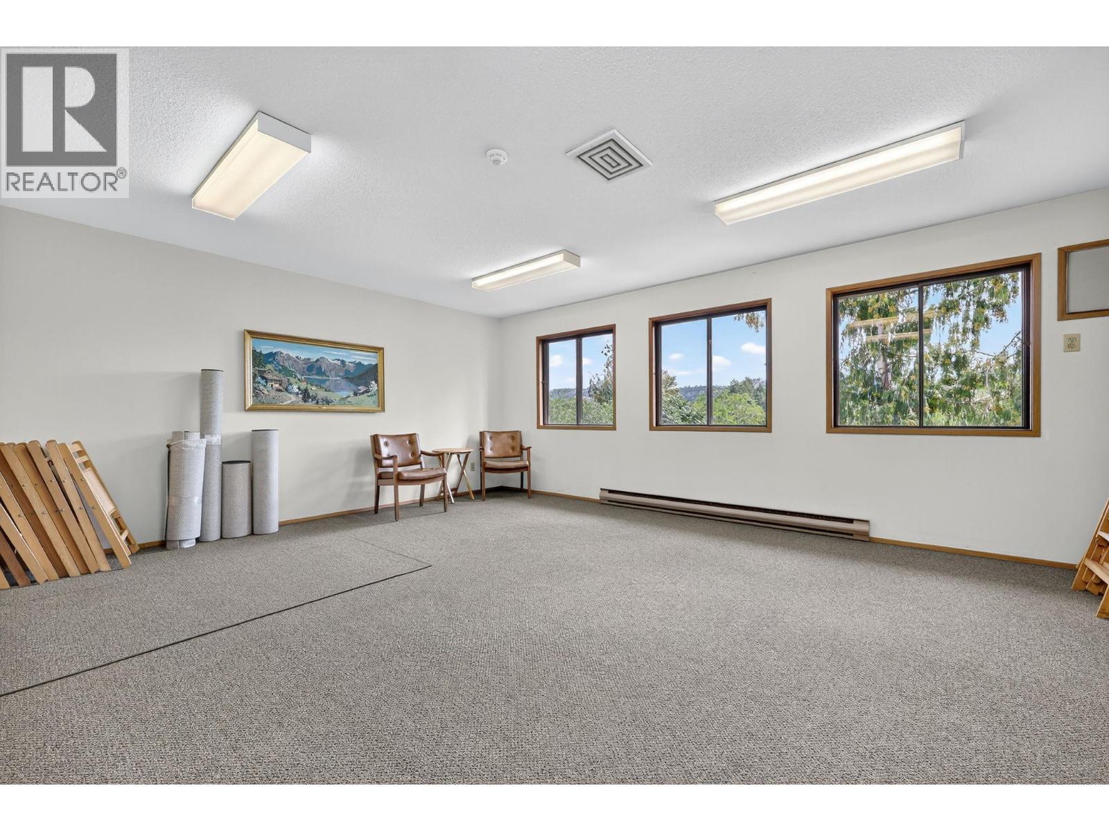 1229 Bernard Avenue Unit# 105. Kelowna, British Columbia