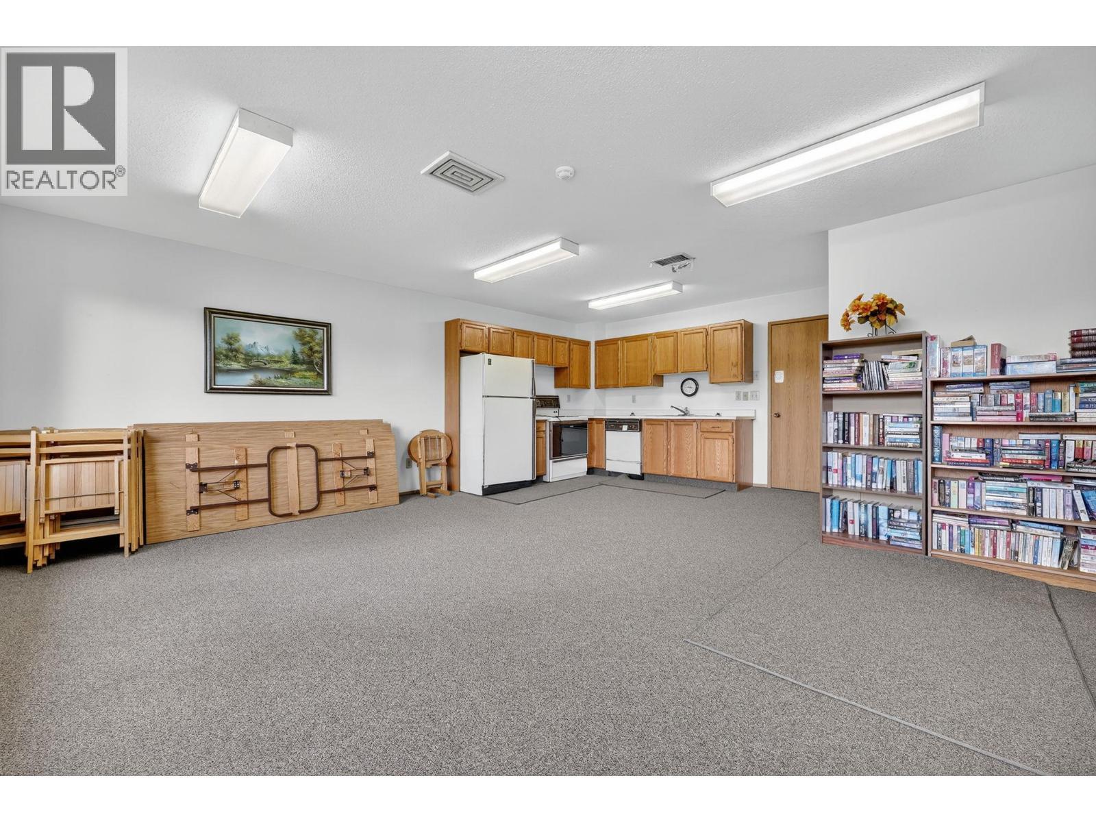 1229 Bernard Avenue Unit# 105. Kelowna, British Columbia