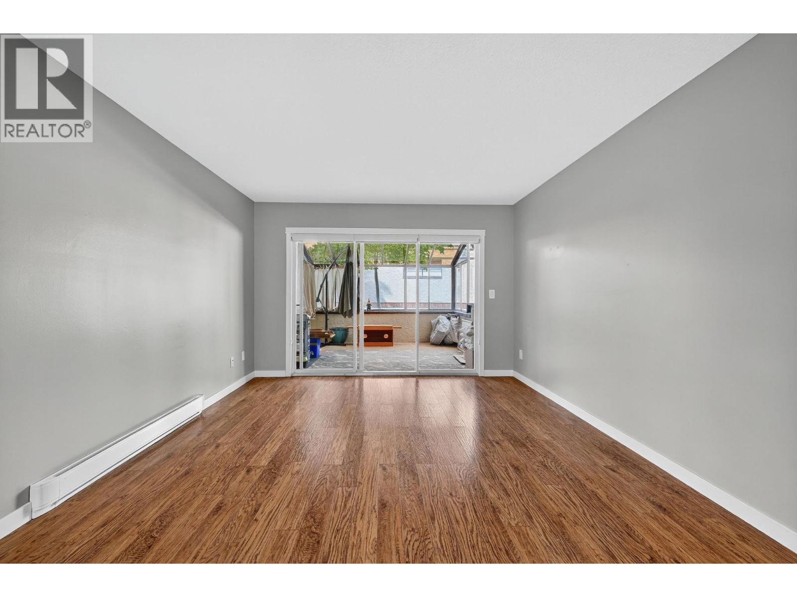 1229 Bernard Avenue Unit# 105. Kelowna, British Columbia