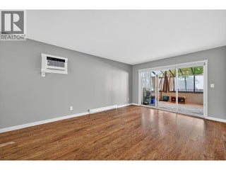 1229 Bernard Avenue Unit# 105. Kelowna, British Columbia