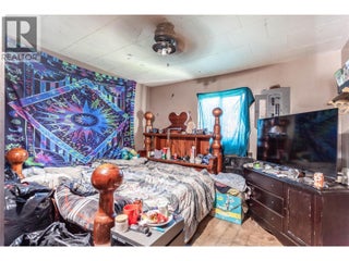 18 Chouinard Road. Cherryville, British Columbia