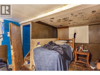 18 Chouinard Road. Cherryville, British Columbia