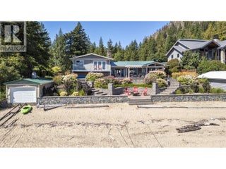 4243 Saratoga Road. Scotch Creek, British Columbia