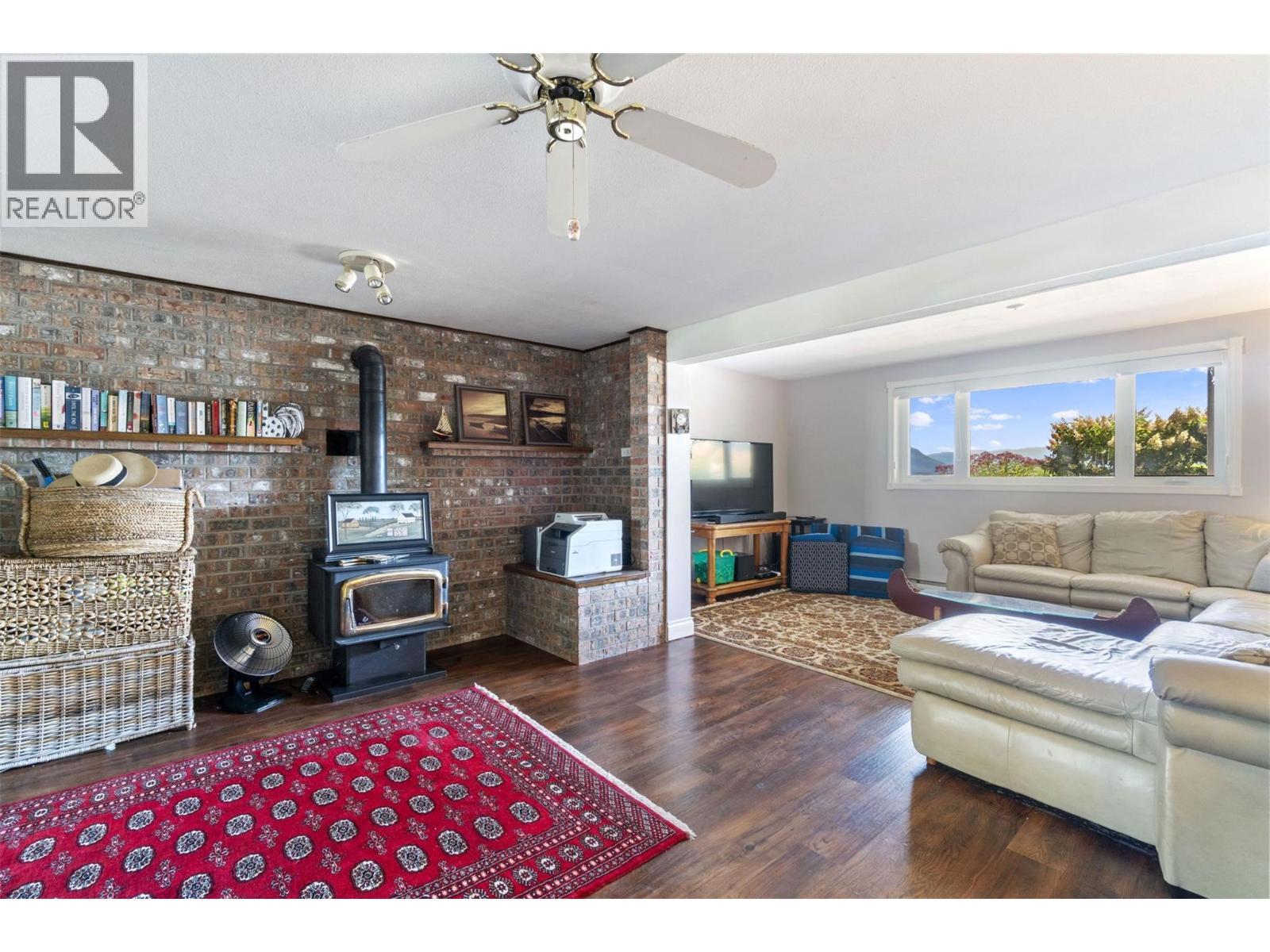 4243 Saratoga Road. Scotch Creek, British Columbia