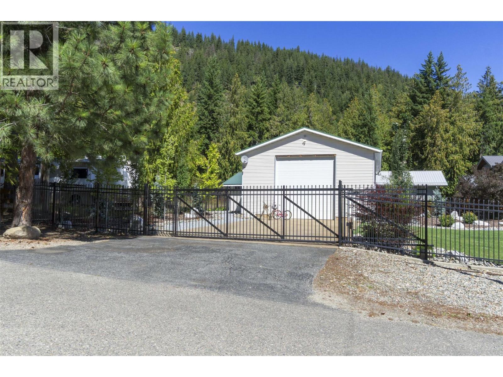 4243 Saratoga Road. Scotch Creek, British Columbia