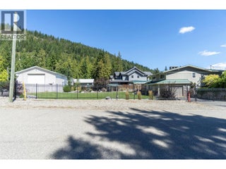 4243 Saratoga Road. Scotch Creek, British Columbia