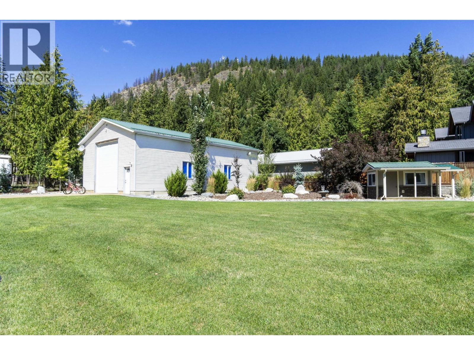 4243 Saratoga Road. Scotch Creek, British Columbia
