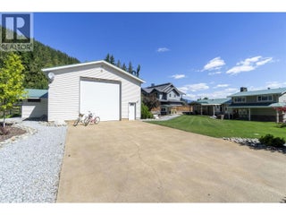 4243 Saratoga Road. Scotch Creek, British Columbia