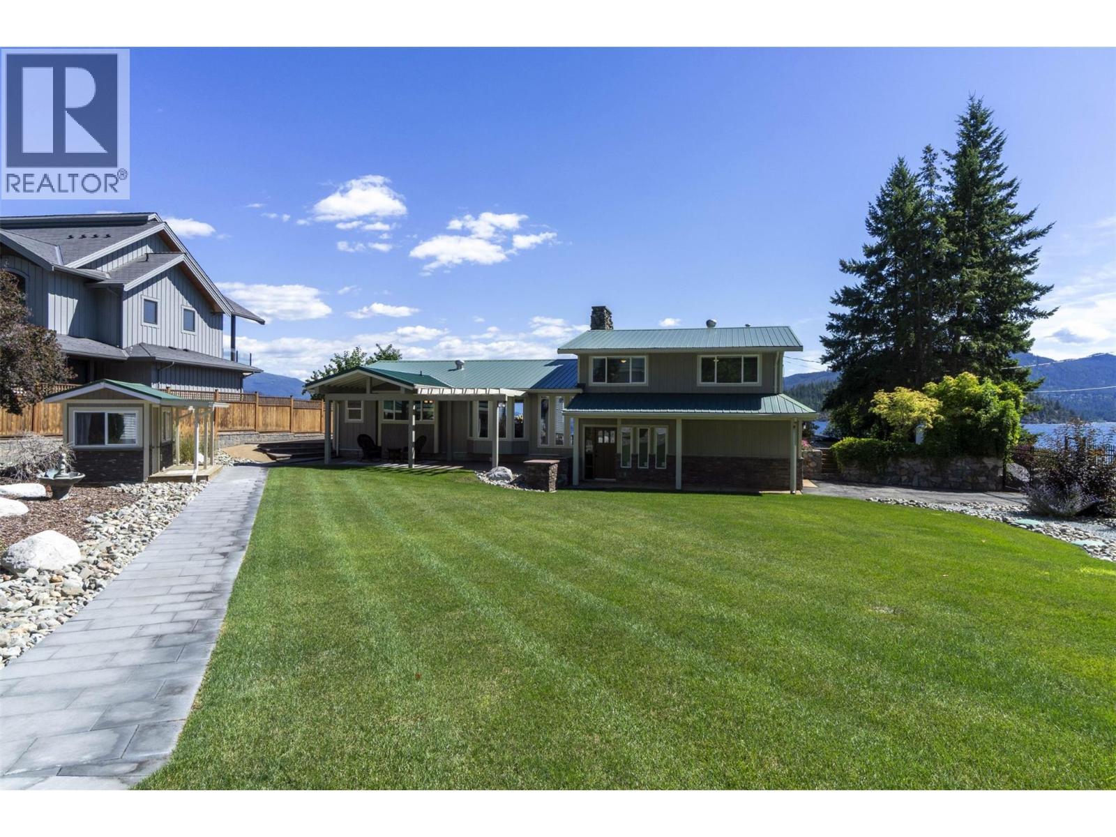4243 Saratoga Road. Scotch Creek, British Columbia