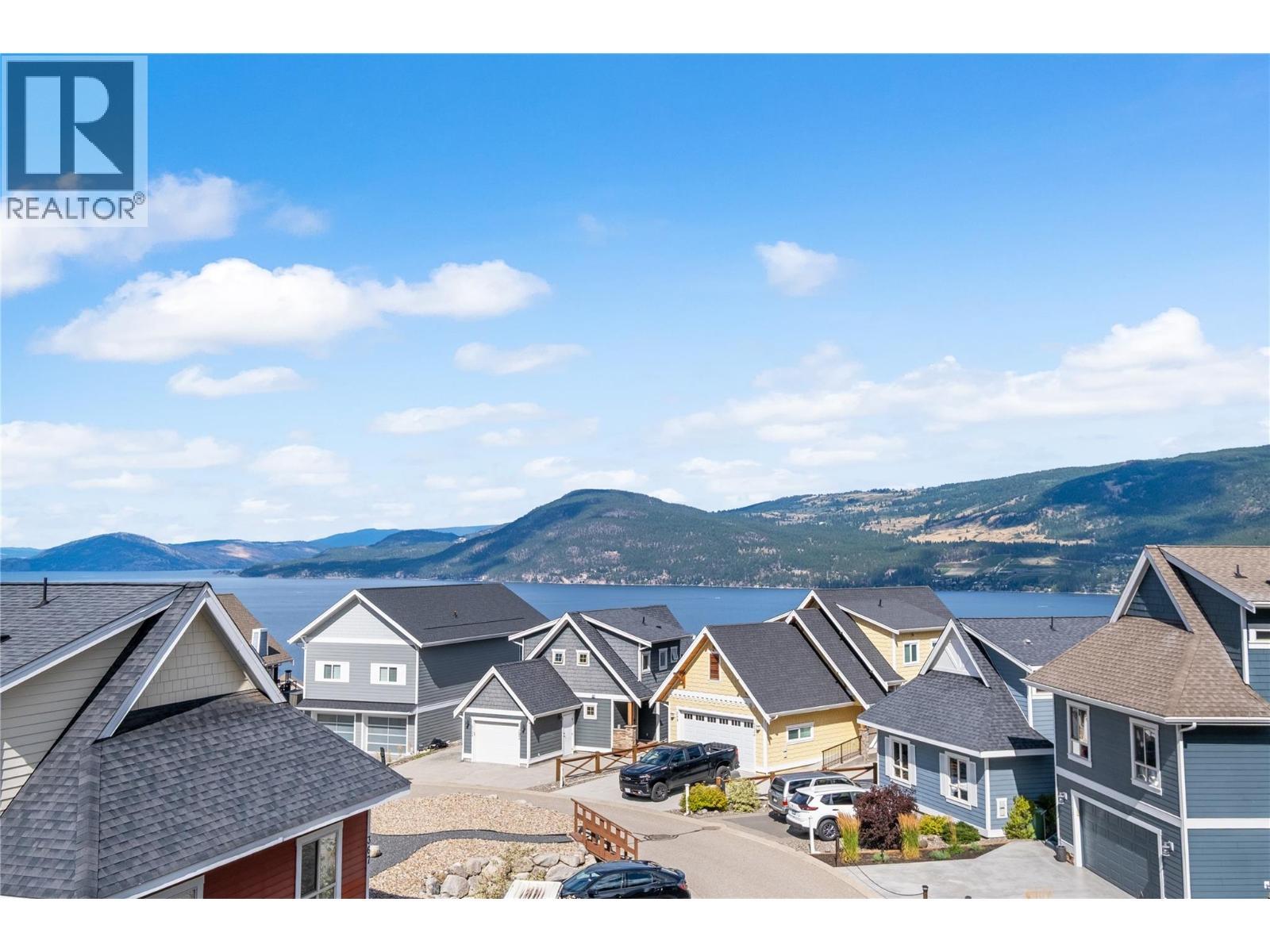 6736 Marbella Loop. Kelowna, British Columbia