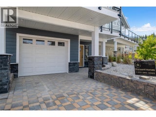 6736 Marbella Loop. Kelowna, British Columbia