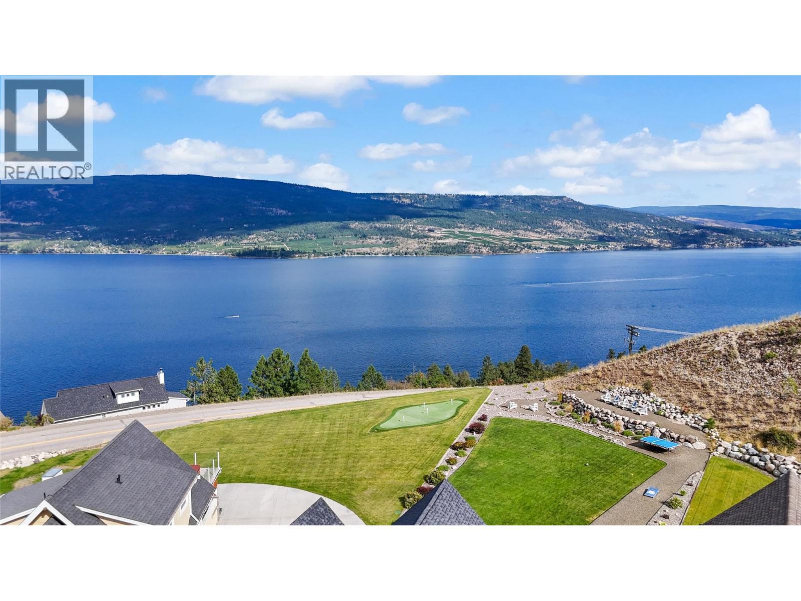6736 Marbella Loop. Kelowna, British Columbia