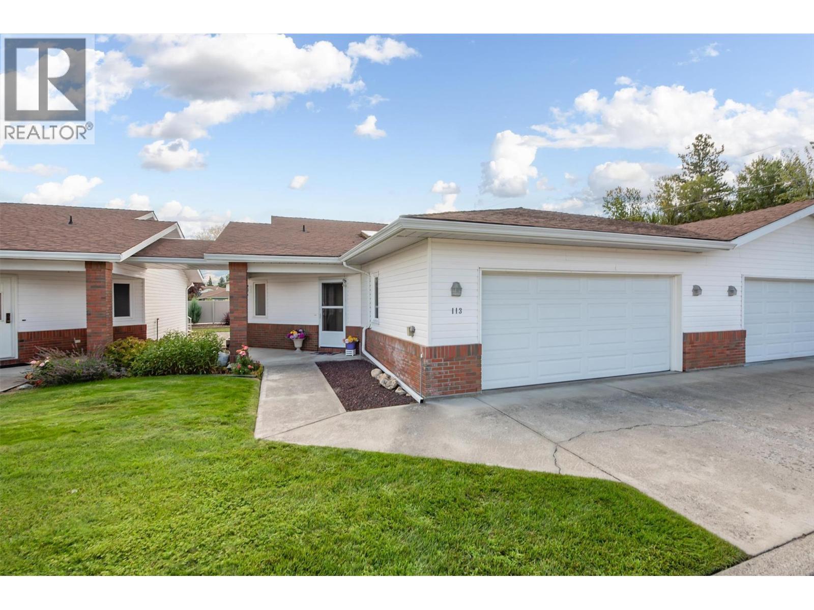 1885 Parkview Crescent Unit# 113. Kelowna, British Columbia