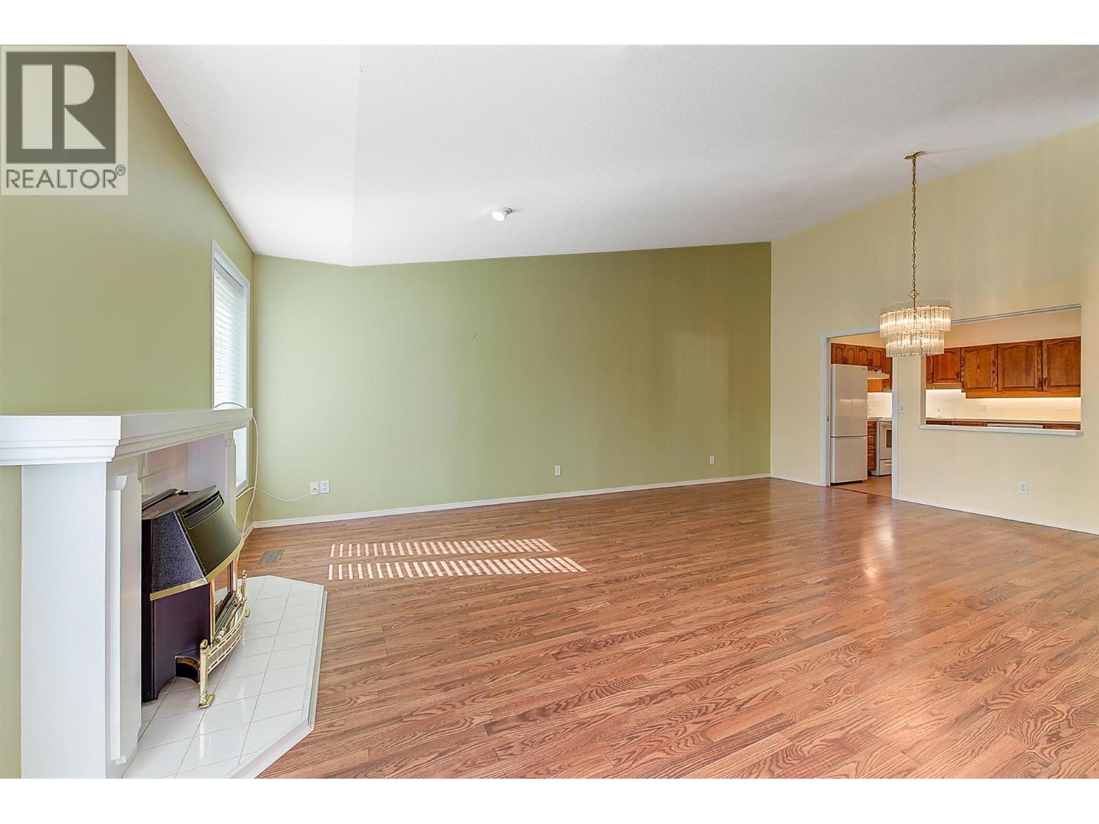 1885 Parkview Crescent Unit# 113. Kelowna, British Columbia