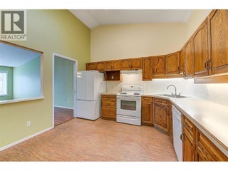 1885 Parkview Crescent Unit# 113. Kelowna, British Columbia