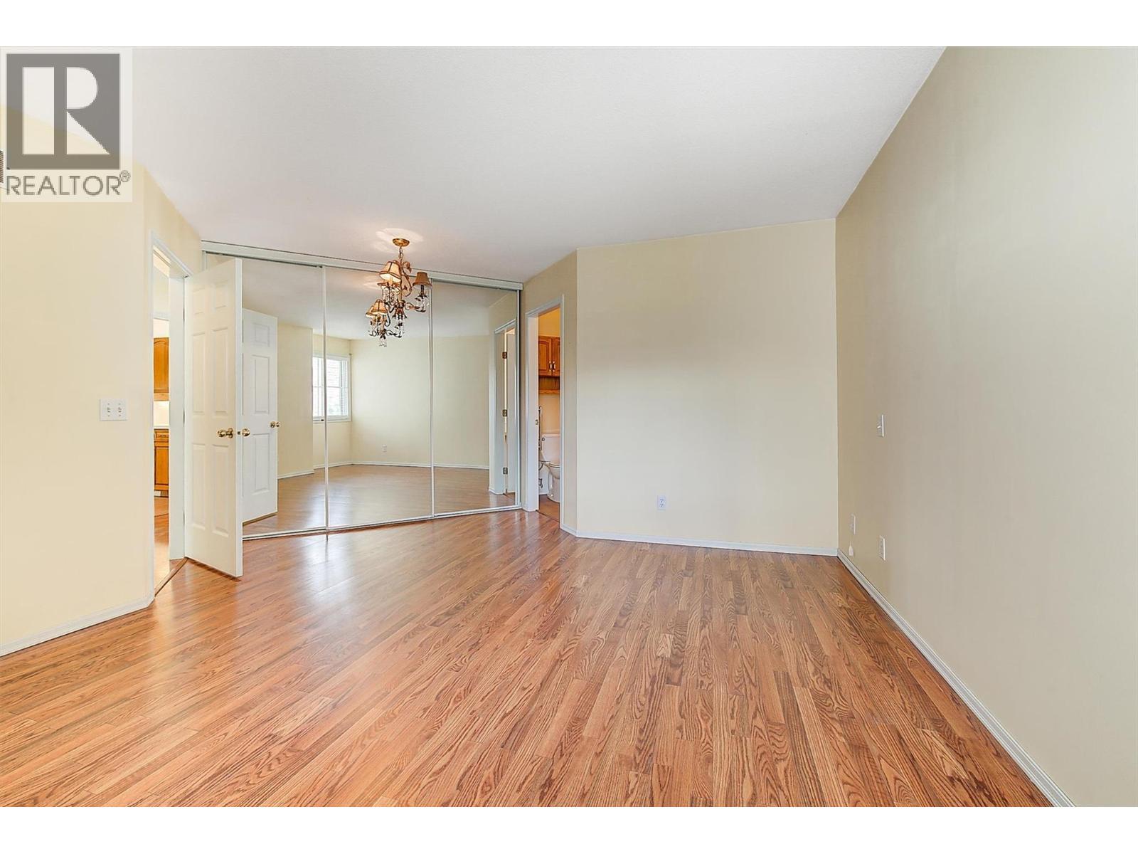 1885 Parkview Crescent Unit# 113. Kelowna, British Columbia