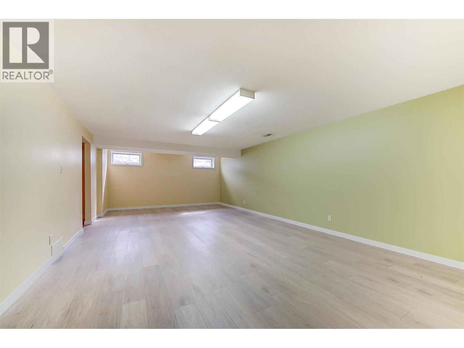 1885 Parkview Crescent Unit# 113. Kelowna, British Columbia