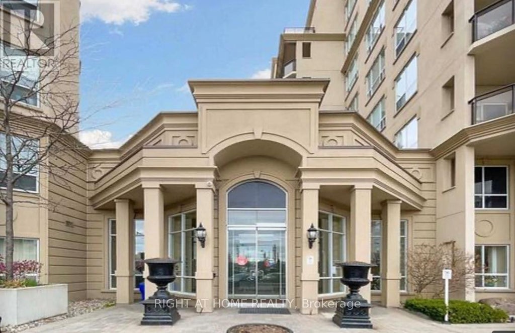 118 - 8 Maison Parc Court, Vaughan (lakeview Estates)