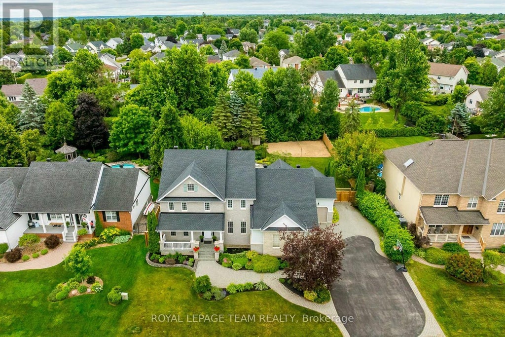 10 Beechgrove Gardens, Ottawa