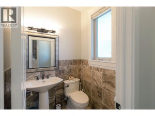 2571 Abbott Street. Kelowna, British Columbia