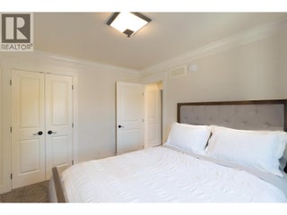 2571 Abbott Street. Kelowna, British Columbia