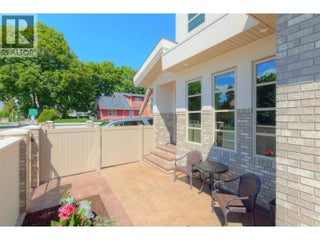 2571 Abbott Street. Kelowna, British Columbia