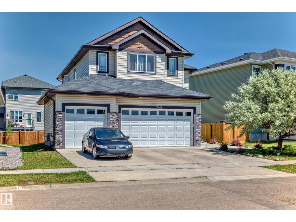 3808 Triomphe Bv, Beaumont