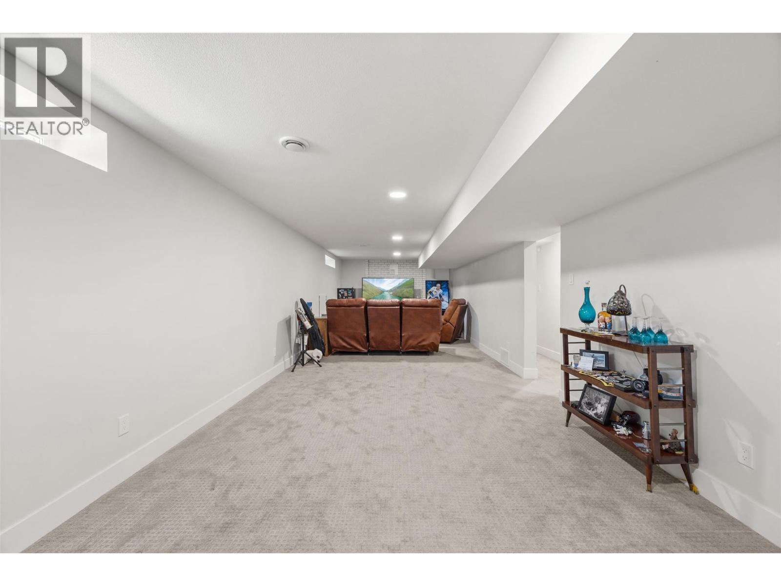 1255 Rio Drive. Kelowna, British Columbia