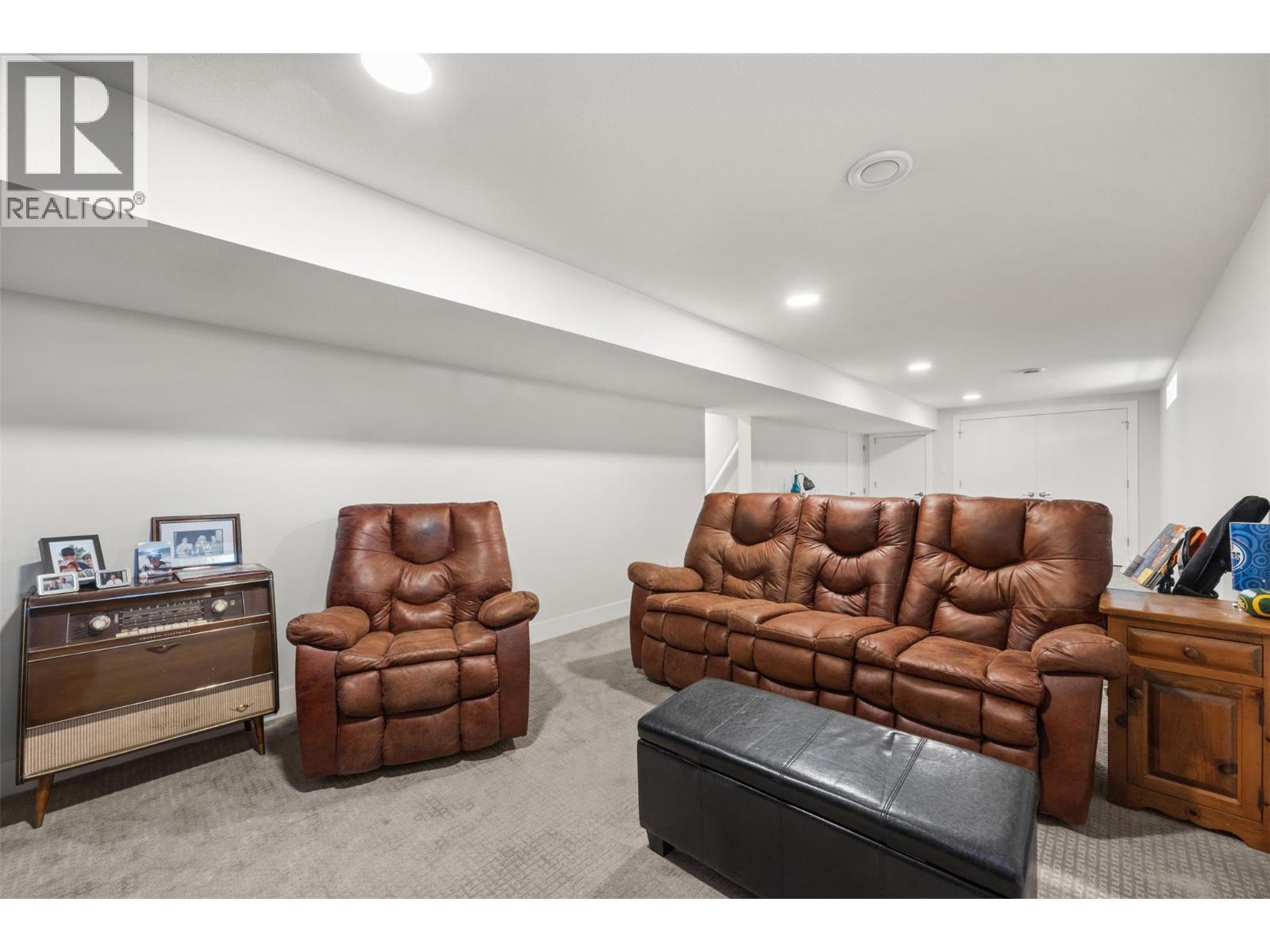 1255 Rio Drive. Kelowna, British Columbia