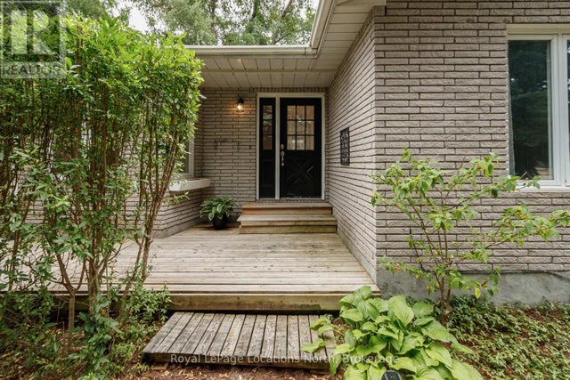 399 Spruce Street, Collingwood