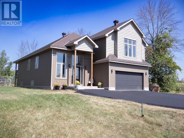 15765 Manning Road, South Stormont