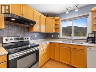 7114 Goshawk Road. Kelowna, British Columbia