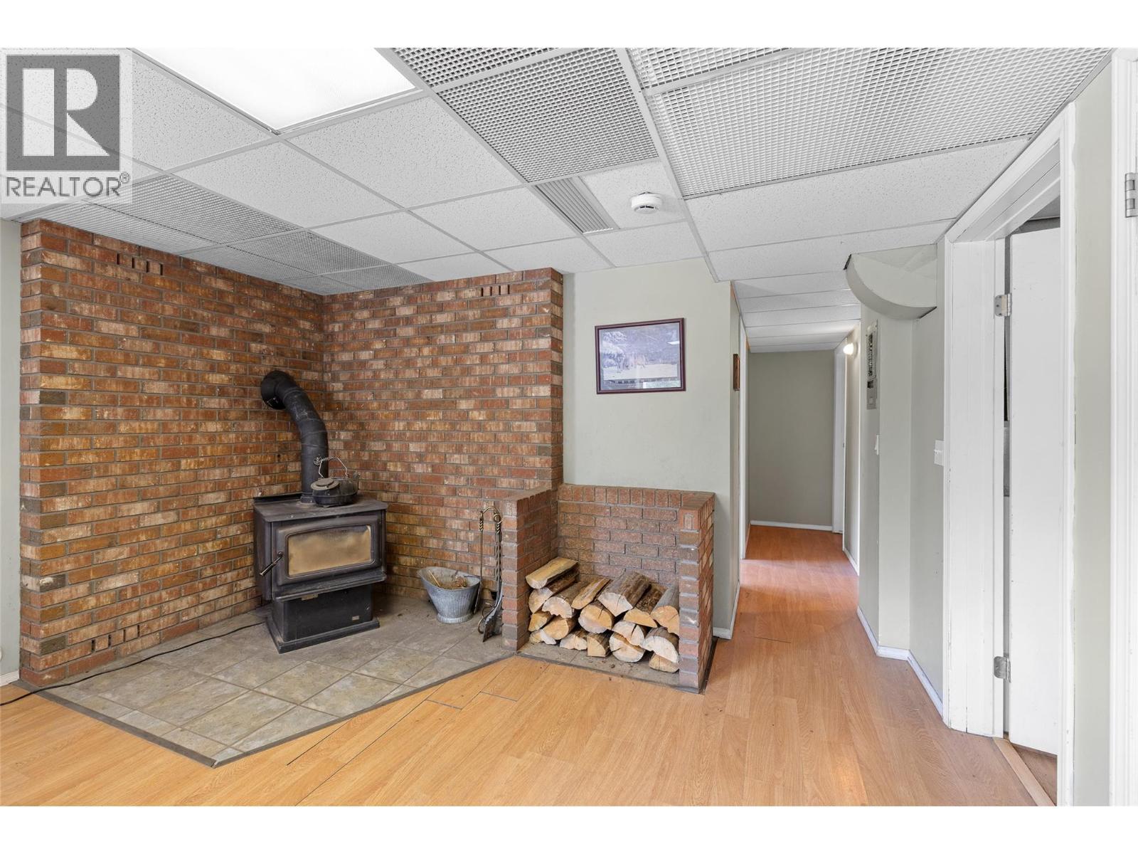 7114 Goshawk Road. Kelowna, British Columbia