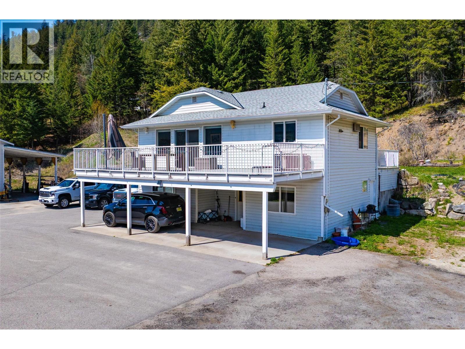 7114 Goshawk Road. Kelowna, British Columbia