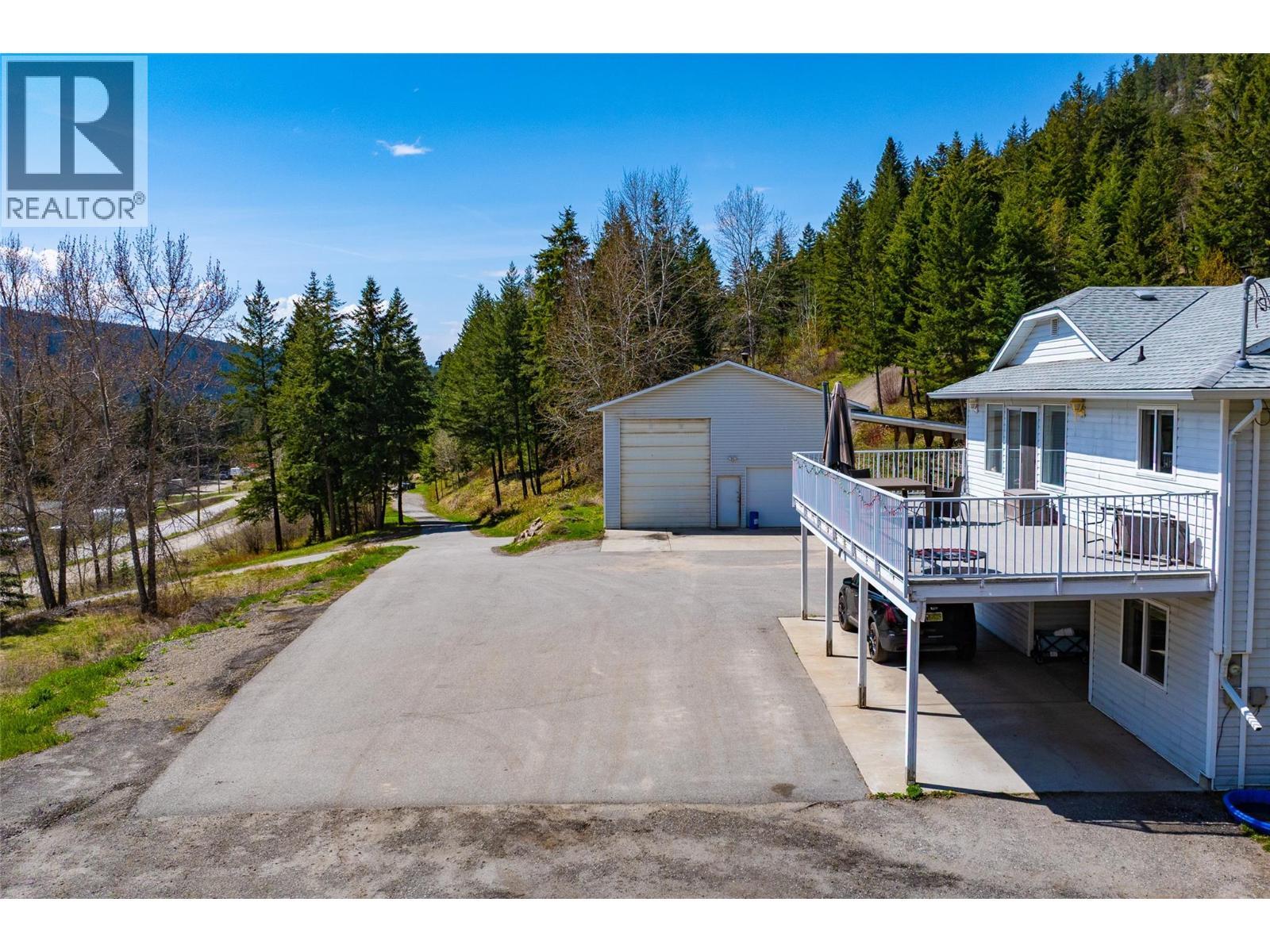 7114 Goshawk Road. Kelowna, British Columbia