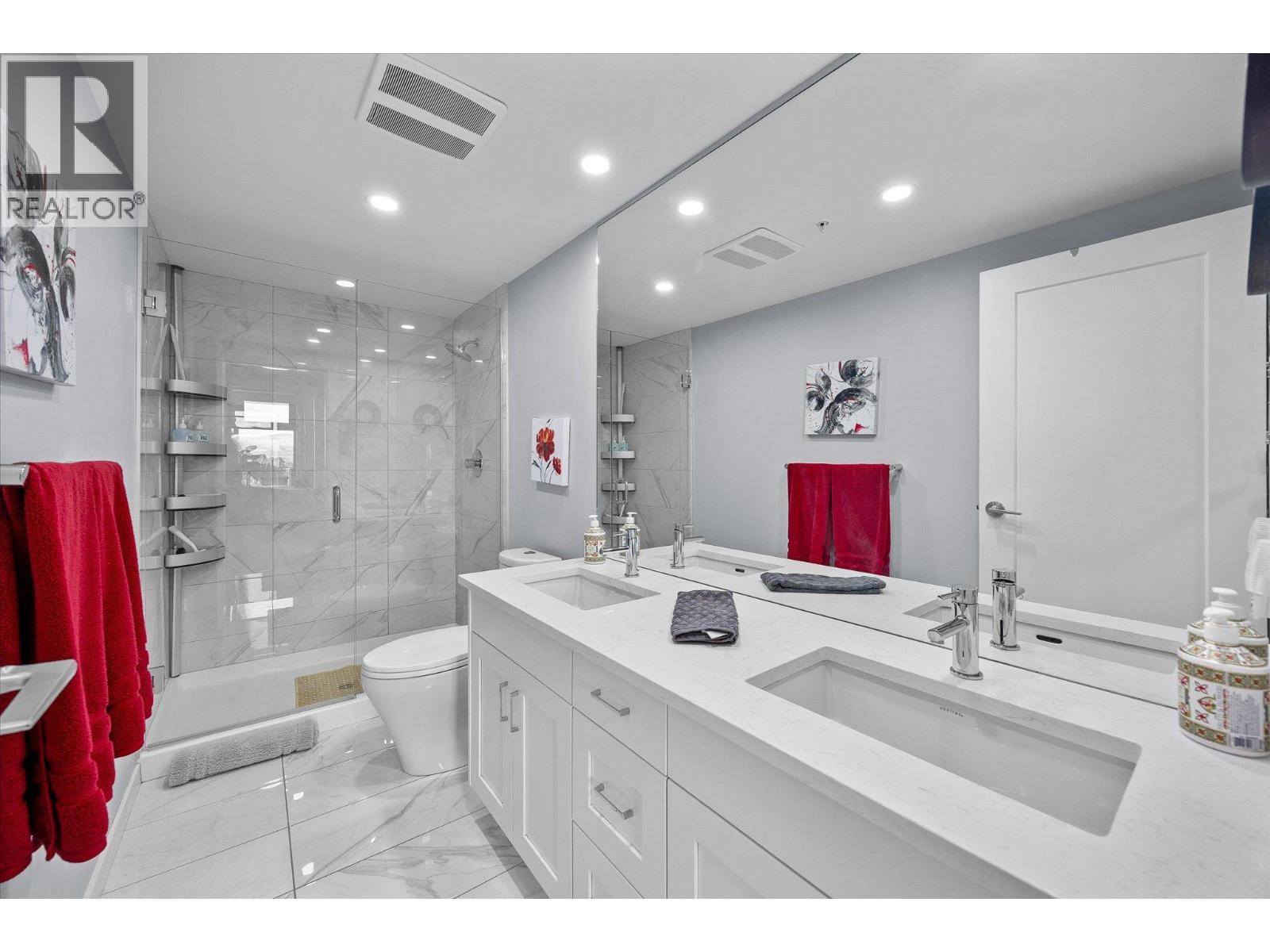 485 Groves Avenue Unit# 902 Lot# 902. Kelowna, British Columbia