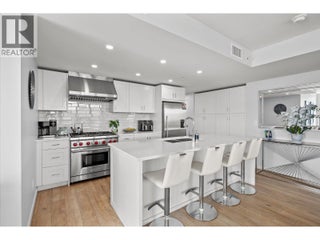 485 Groves Avenue Unit# 902 Lot# 902. Kelowna, British Columbia