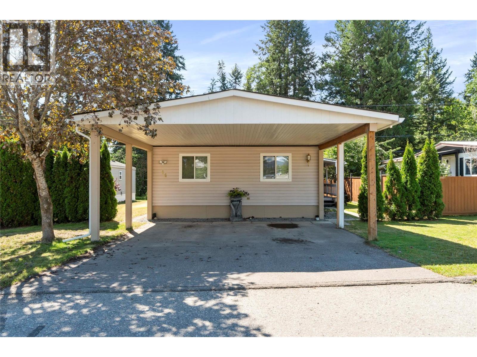 1361 30 Street Se Unit# 16. Salmon Arm, British Columbia